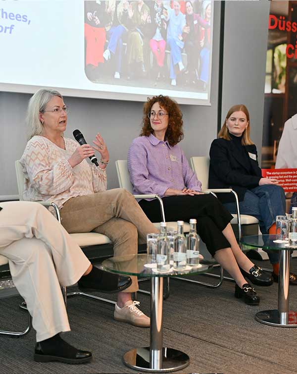 Maike-July-Keynote-Vortragsthemen-HR-Leadership-Consulting-10